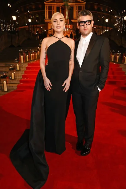 2016 İNGİLİZ MODA ÖDÜLLERİ GECESİNDEN EN İYİ GÖRÜNÜMLER (21)