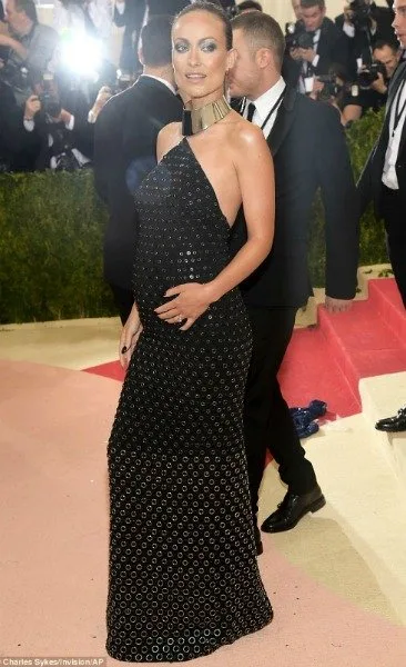 2017 YILINDA ANNE OLACAK ÜNLÜLER VE ETKİLEYİCİ STİLLERİ bn