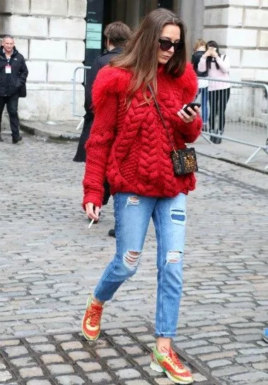 GÜNLÜK KULLANIMDA KIRMIZI KAZAK İÇİN EN İYİ KULLANIM ÖNERİLERİ 3