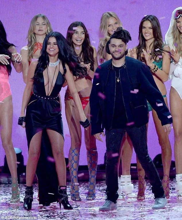 2017'NİN İLK SÜRPRİZ AŞKI SELENA GOMEZ VE THE WEEKND ARASINDA MI DOĞUYOR (5)
