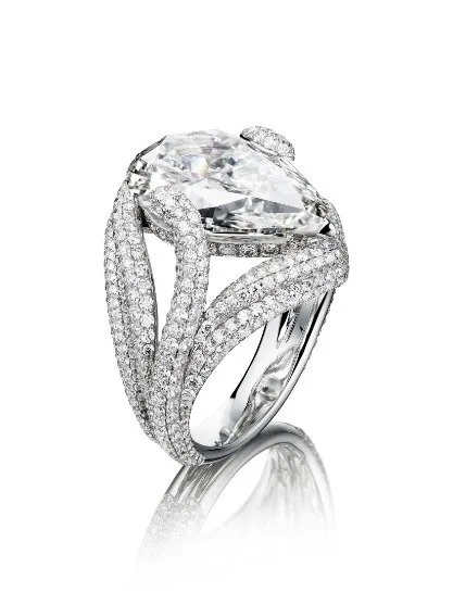 ADLER'İN ZAMANSIZ VE MEKANSIZ MÜCEVHERLERİ 1