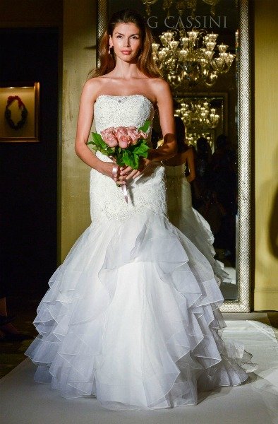 2017'NİN EN ETKİLEYİCİ GELİNLİK MODELLERİ bg