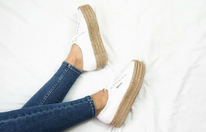 ALIŞVERİŞ LİSTENİZE EKLEMENİZ GEREKEN 5 SNEAKER (3)