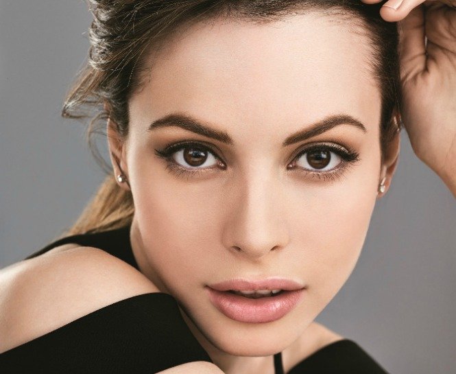 CİLT DOKUSUNA UYUM SAĞLAYAN EN YENİ FONDÖTENLER