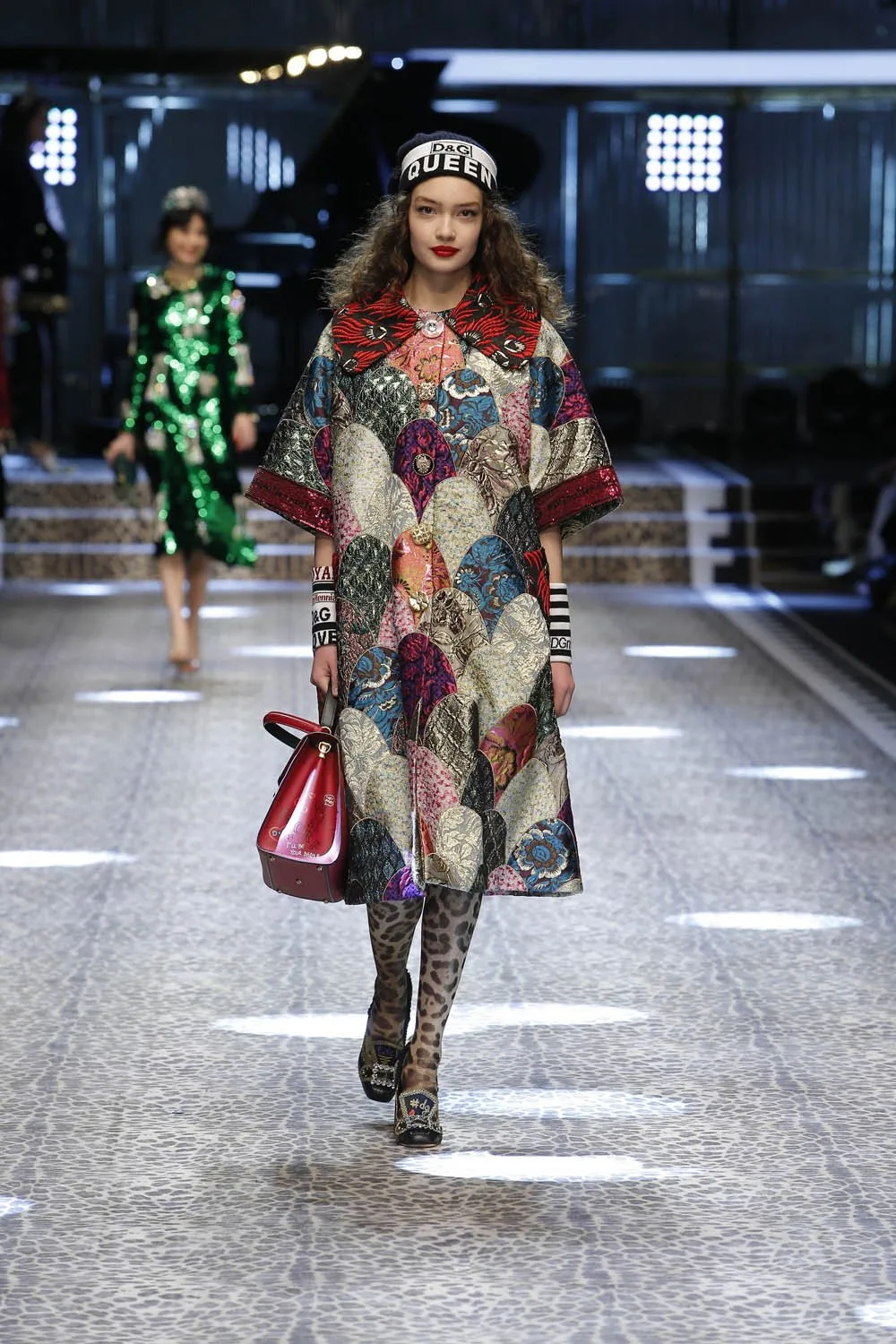 Dolce&Gabbana_women's fashion show fw17-18_Runway_images (12)