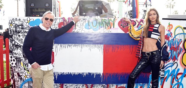 GIGI HADID VE TOMMY HILFIGER İŞBİRLİĞİ PODYUMA DAMGASINI VURDU