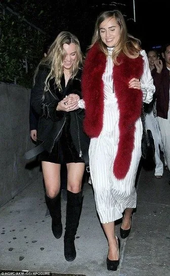 IMMY - SUKI WATERHOUSE KARDEŞLERİN BİRBİRİNİ TAMAMLAYAN STİLİ l