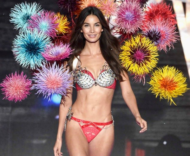 LILY ALDRIDGE’IN VAZGEÇEMEDİĞİ GÜZELLİK ÜRÜNLERİ