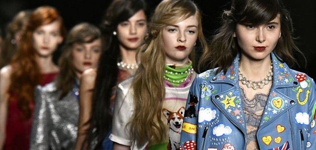 MODA HAFTASINDAN SOKAĞA UYARLAYABİLECEĞİNİZ 7 HAVALI SAÇ MODELİ