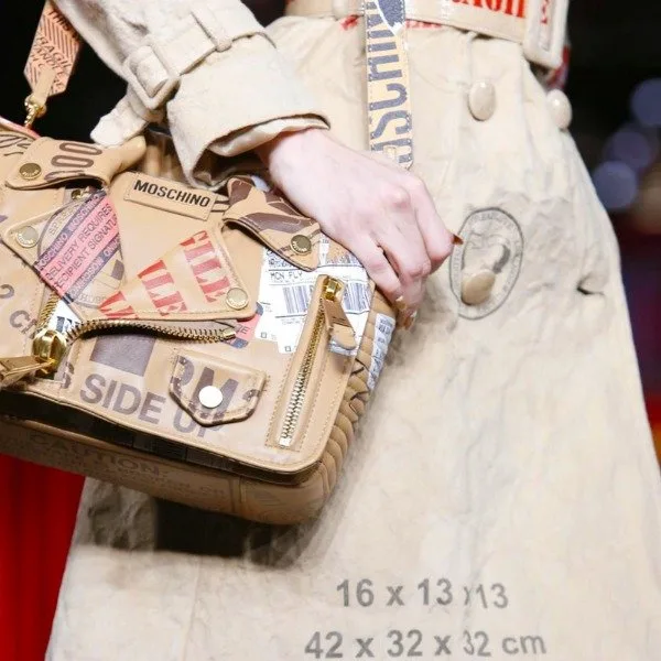 MİLANO MODA HAFTASI'NDA KALBİMİZİ ÇALAN ÇANTALAR dddd