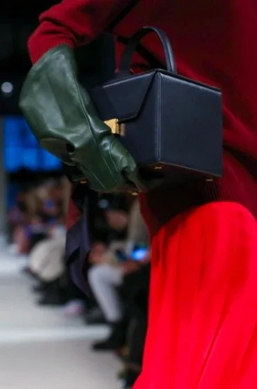 NEW YORK MODA HAFTASI'NDAN ÖNE ÇIKAN 6 ÇANTA bfg4