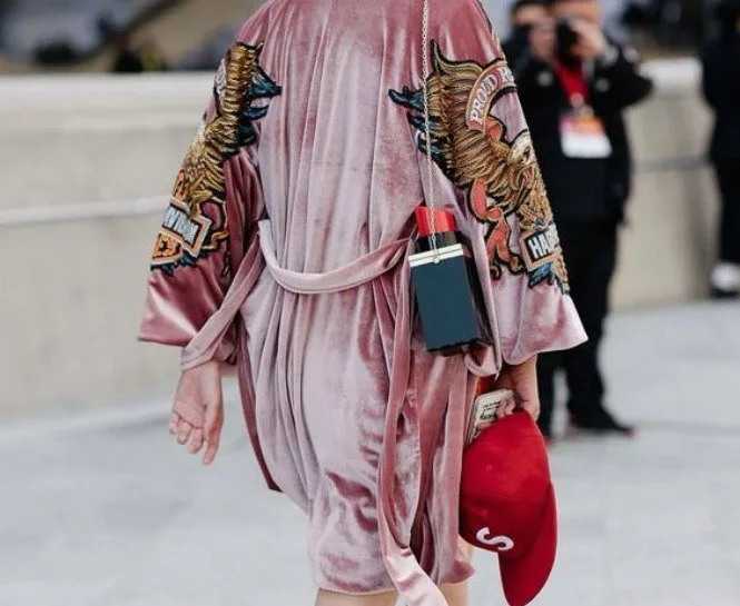 SEZONUN GARDROBUNUZDA MUTLAKA OLMASI GEREKEN 5 RENGİ