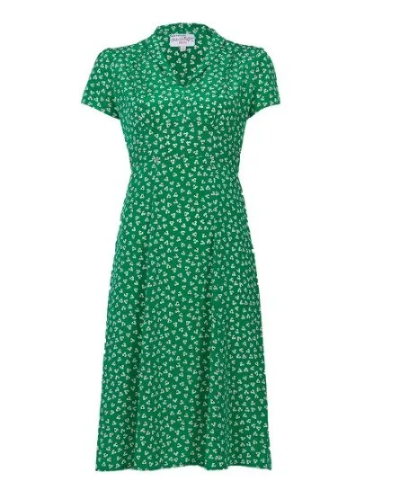 SEZONUN GARDROBUNUZDA MUTLAKA OLMASI GEREKEN 5 RENGİ cxx