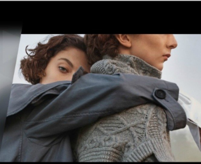 BURBERRY 2017 DEFİLESİNİ CANLI İZLEYİN