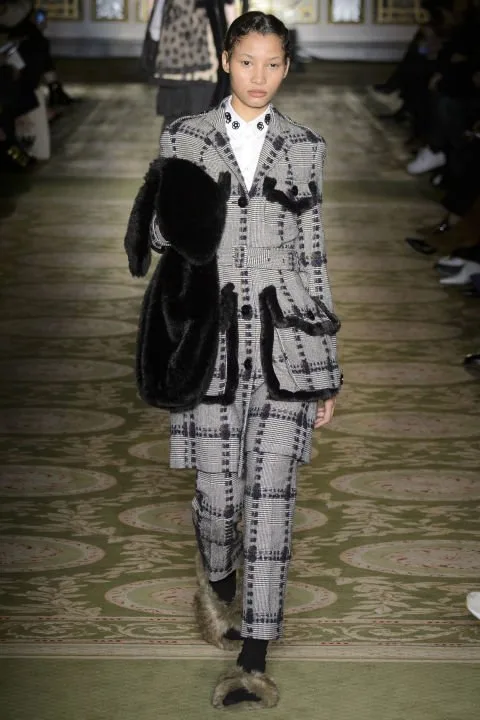 hbz-lfw-fw17-best-looks-simone-rocha-35-imaxtree