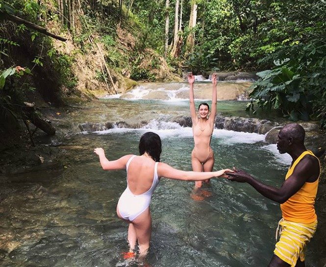 BELLA HADID’İN KISKANDIRAN JAMAICA TATİLİ