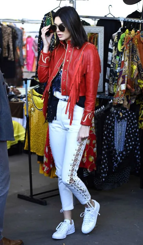 BU BAHARDA MUTLAKA DENEMENİZ GEREKEN 7 JEAN TRENDİ (7)