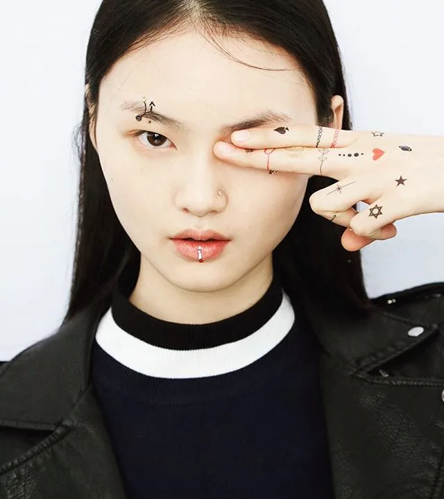 HEM PODYUMDA HEM DE INSTAGRAM'DA FIRTINALAR ESTİREN 6 MODEL 22