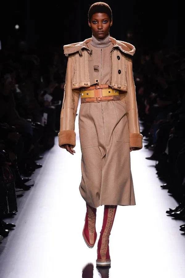 Hermès - PAP FEMME AH17 - Crédit Jean-François José - Look 21