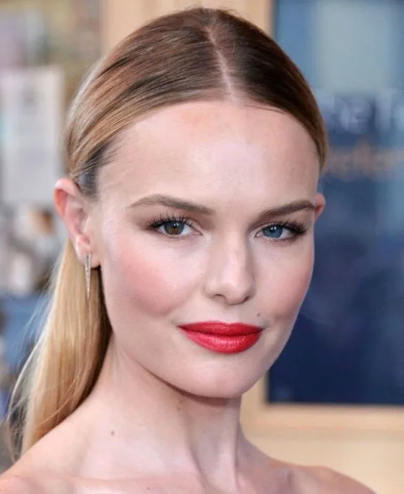KATE BOSWORTH'UN EN İYİ SAÇ STİLLERİ q