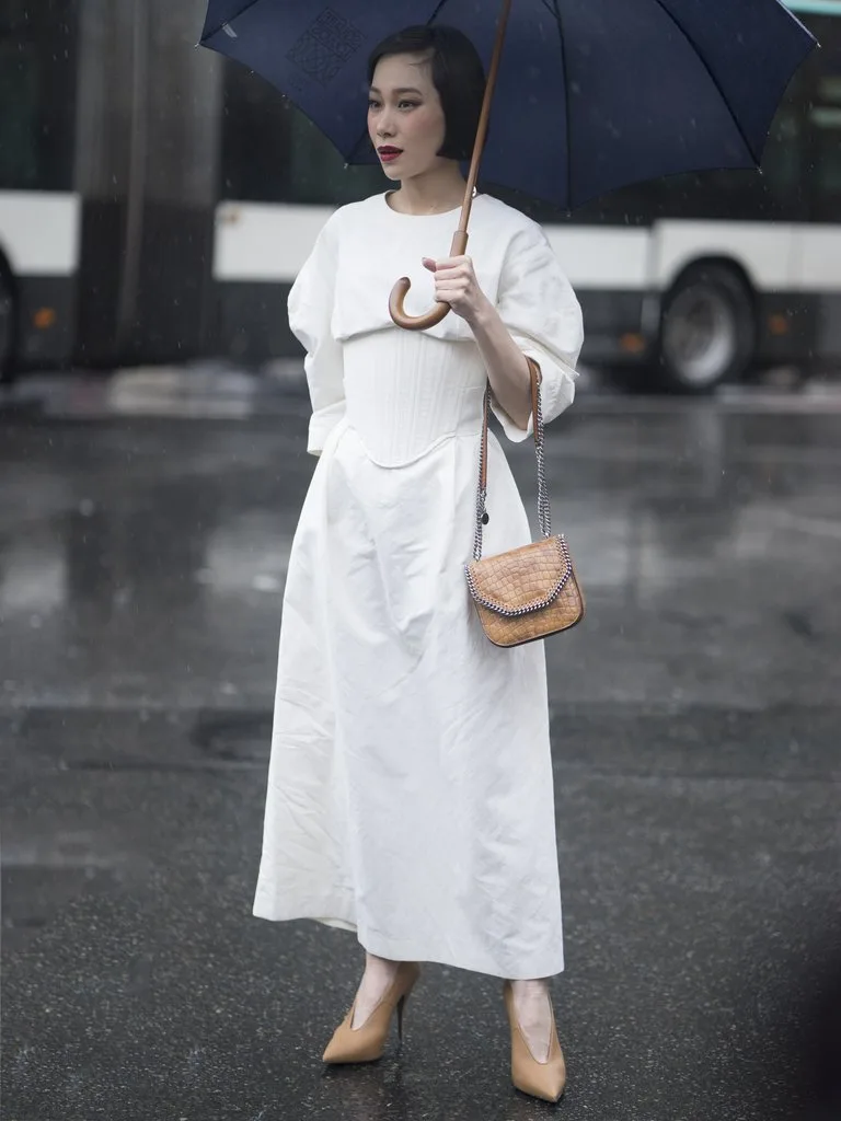 KORSE TRENDİNİ SOKAK STİLİNE UYARLAMANIN 7 YOLU (5)