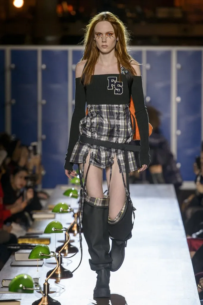 RIHANNA'NIN YENİ FENTY X PUMA KOLEKSİYONUNDAN ÖNE ÇIKANLAR (18)