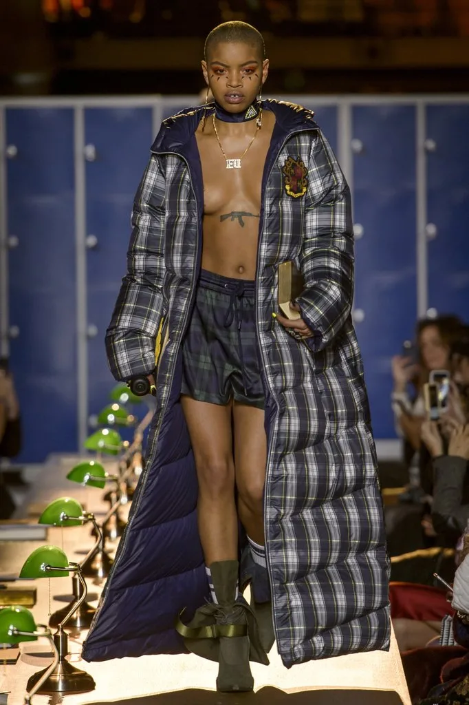 RIHANNA'NIN YENİ FENTY X PUMA KOLEKSİYONUNDAN ÖNE ÇIKANLAR (24)