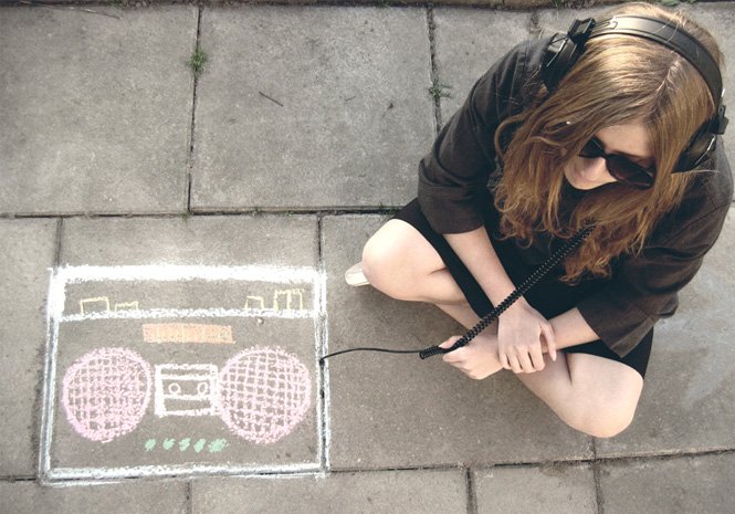 İNSANI ANLAMSIZCA MUTLU EDEN 12 ŞARKI