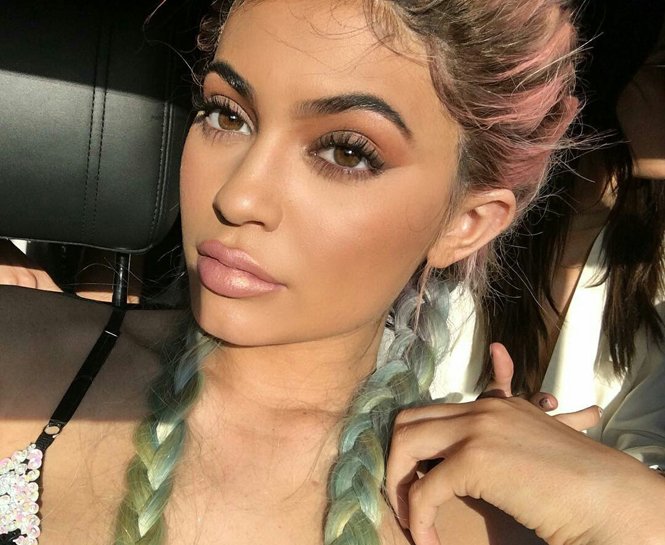 BU SEZON MUTLAKA EDİNMENİZ GEREKEN METALİK RUJLAR