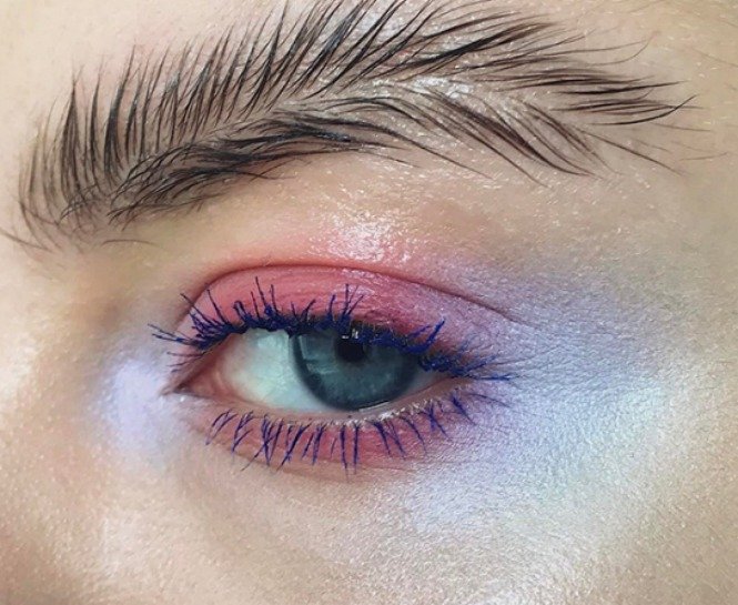 BİR TUHAF KAŞ TRENDİ