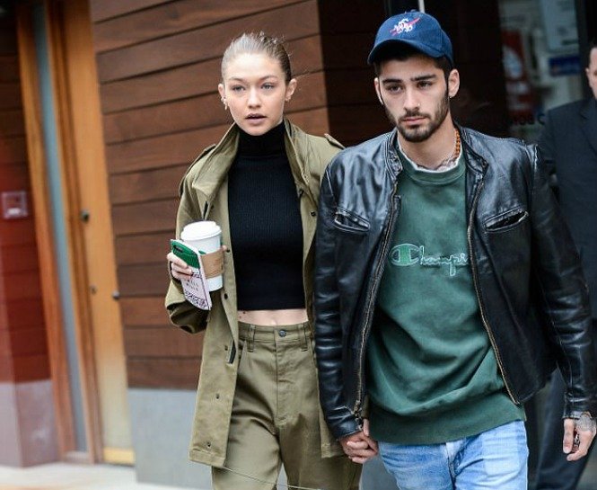 GIGI HADID’İN SOKAK STİLİNİ HESAPLI PARÇALARLA YAKALAYIN