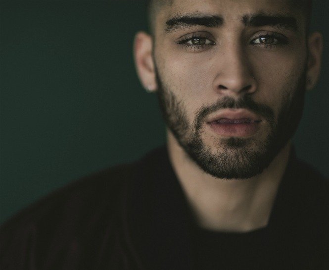 ZAYN MALİK’İN ETKİLEYİCİ HİKAYESİNİ KENDİ KALEMİNDEN OKUYUN