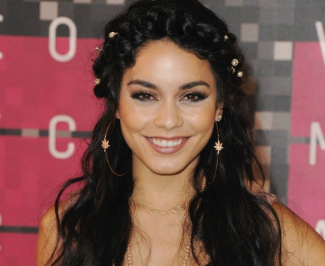 UZUN SAÇLILAR İÇİN BU YAZIN EN İDEAL MODELLERİ