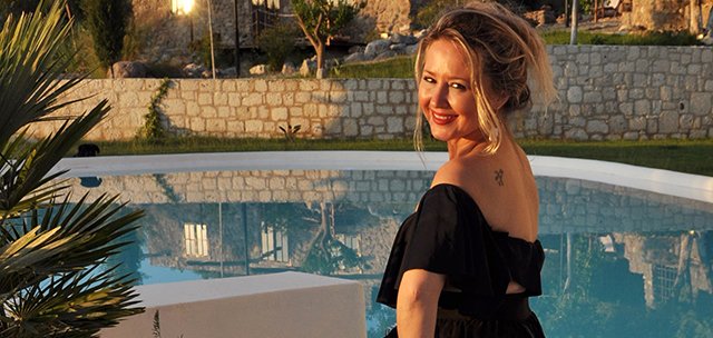 PINAR AYLİN’DEN BİR “PERİ MASALI”