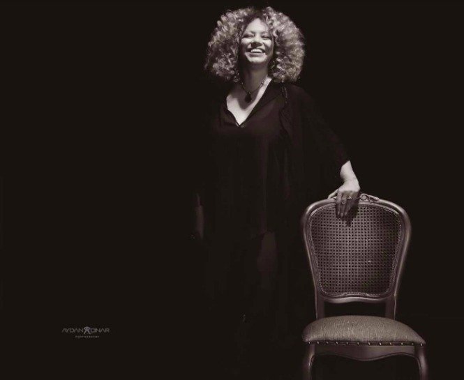 10 KARAKÖY’DE JAZZ GECELERİ MELİS SÖKMEN İLE BAŞLIYOR!