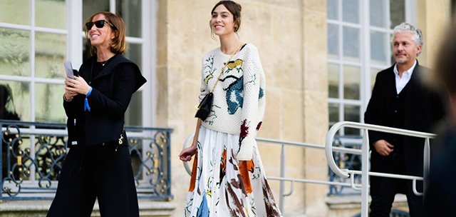 PARİS MODA HAFTASI’NDAN GECEYE UYARLAYABİLECEĞİNİZ GÖRÜNÜMLER