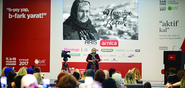 b-fit’İN GİRİŞİMCİ, GÜÇLÜ VE DİNAMİK KADINLARI 11. ULUSAL b-fit KONGRESİNDE BULUŞTU