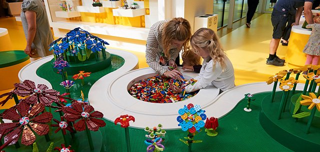 LEGO® HOUSE KONUKLARINI BÜYÜLÜ BİR DÜNYAYA DAVET EDİYOR