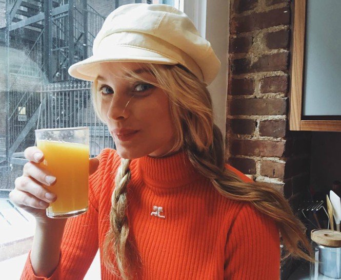 CİLDİNİZE C VİTAMİNİ UYGULAMANIZ İÇİN 5 NEDEN