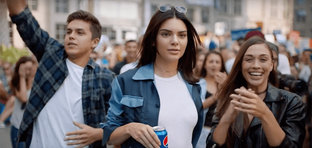 2017 YILININ ÇOK KONUŞULAN ÜNLÜ SKANDALLARI