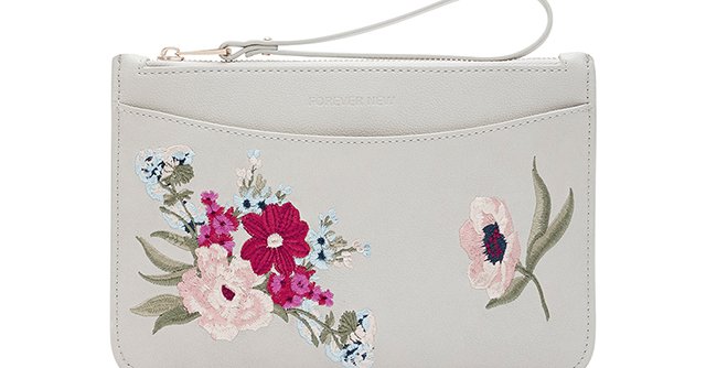 FOREVER NEW’DEN KIŞA PASTEL DOKUNUŞ!