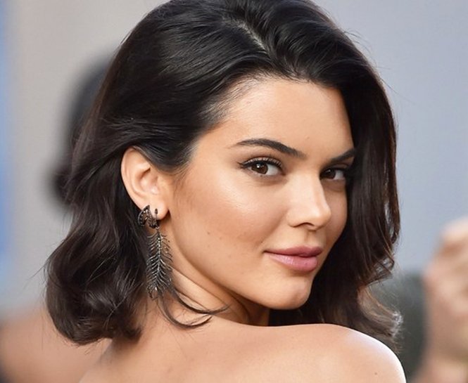 AKNEYLE SAVAŞMAK İÇİN EN İYİ DRUGSTORE ÜRÜNLERİ