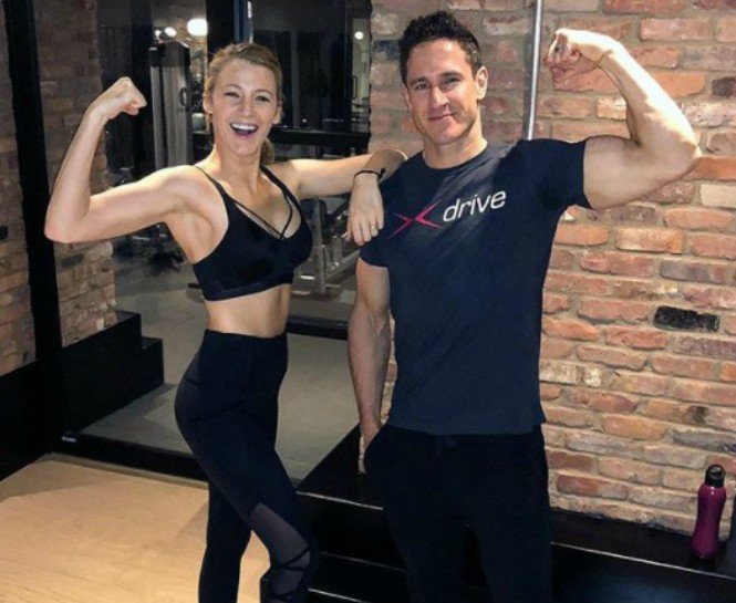 BLAKE LIVELY 14 AYDA 27 KİLO VERDİ