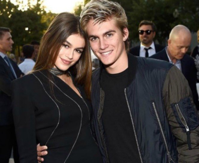 KAIA GERBER’IN ABİSİNİN YENİ DÖVMESİ