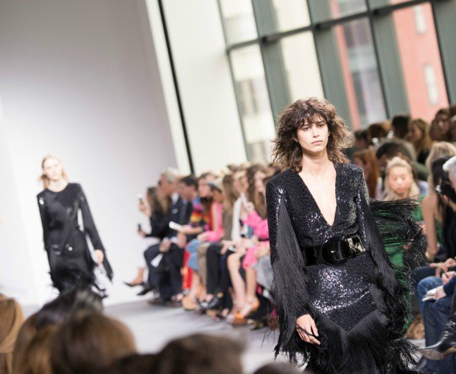 MICHAEL KORS DEFİLESİNİ CANLI İZLEYİN