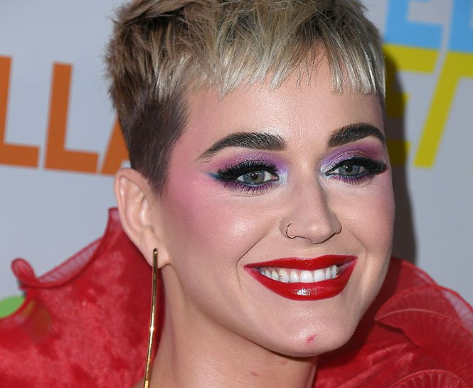 KATY PERRY’NİN MAKYAJ MANİFESTOSU