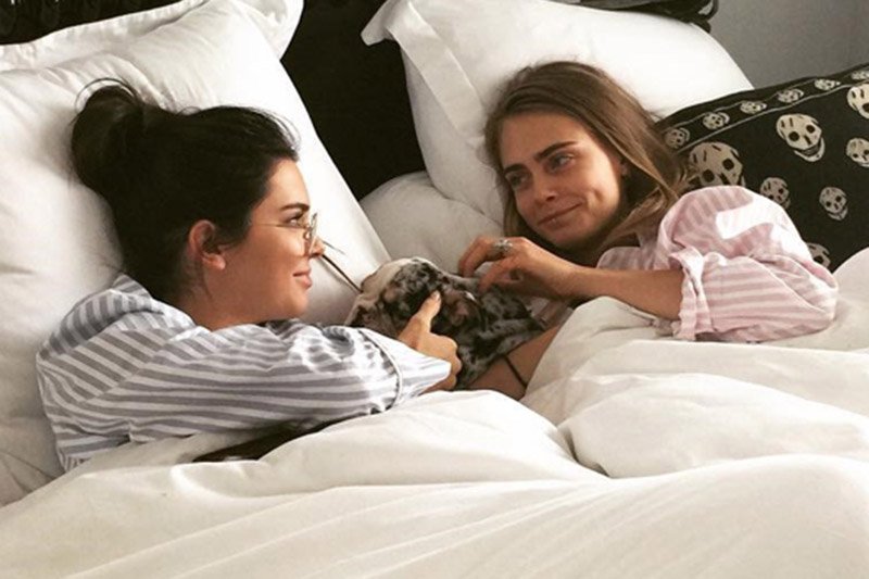 Ünlü Modellerin Kolayca Uykuya Dalmak İçin Kullandıkları Yöntem