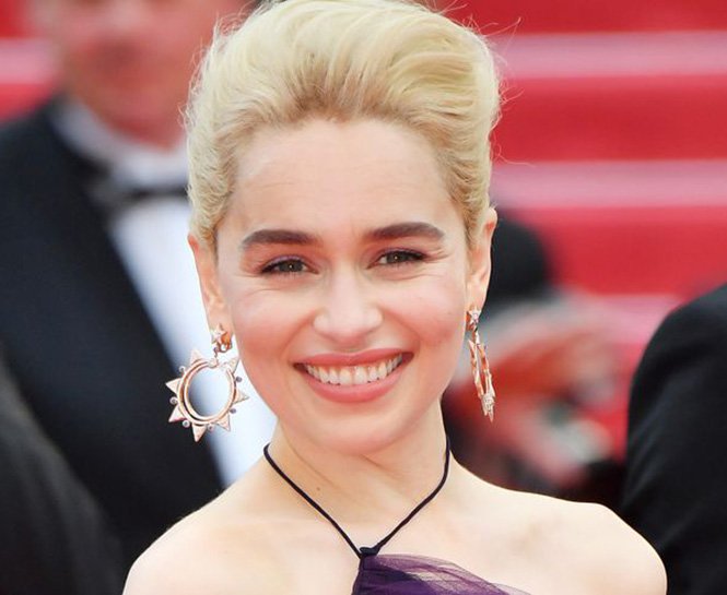Emilia Clarke’ın Yeni Sezon Öncesi Saç Değişimi