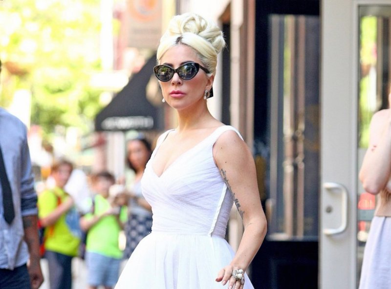 Lady Gaga’dan Sokak Stiline Vintage ve İddialı Dokunuş