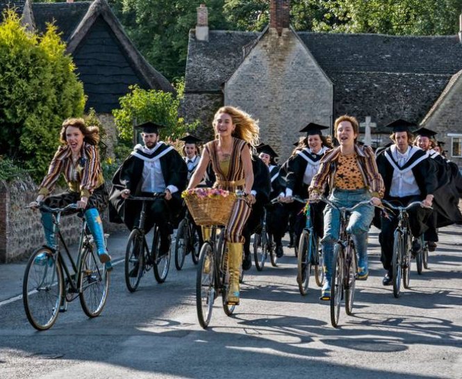 MAMMA MIA 2’DEN BEKLENEN FRAGMAN GELDİ